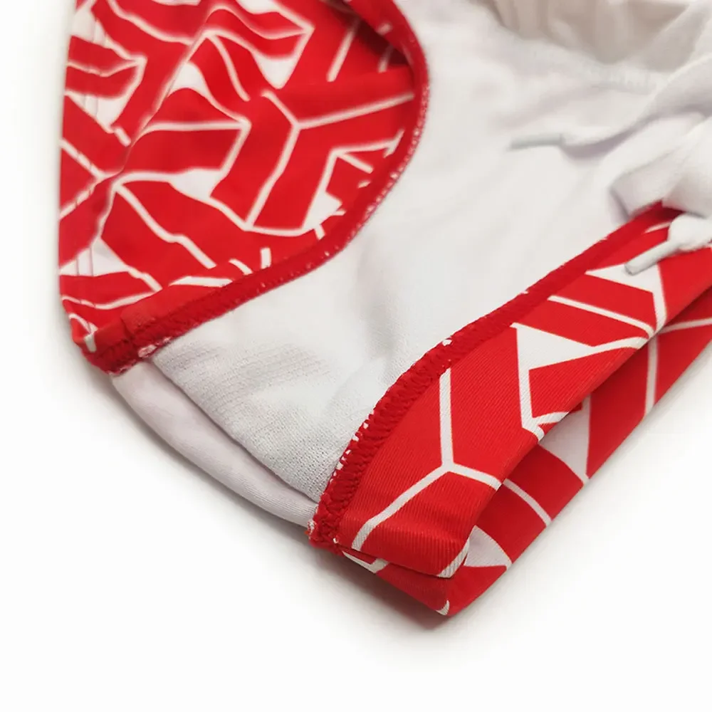 Sexy Print Pouch Swimwear Mens Swim Briefs with Pad Man Swimming Trunks Fast Dry Beach Surf Bathing Suit Bikini Men Swimsuit